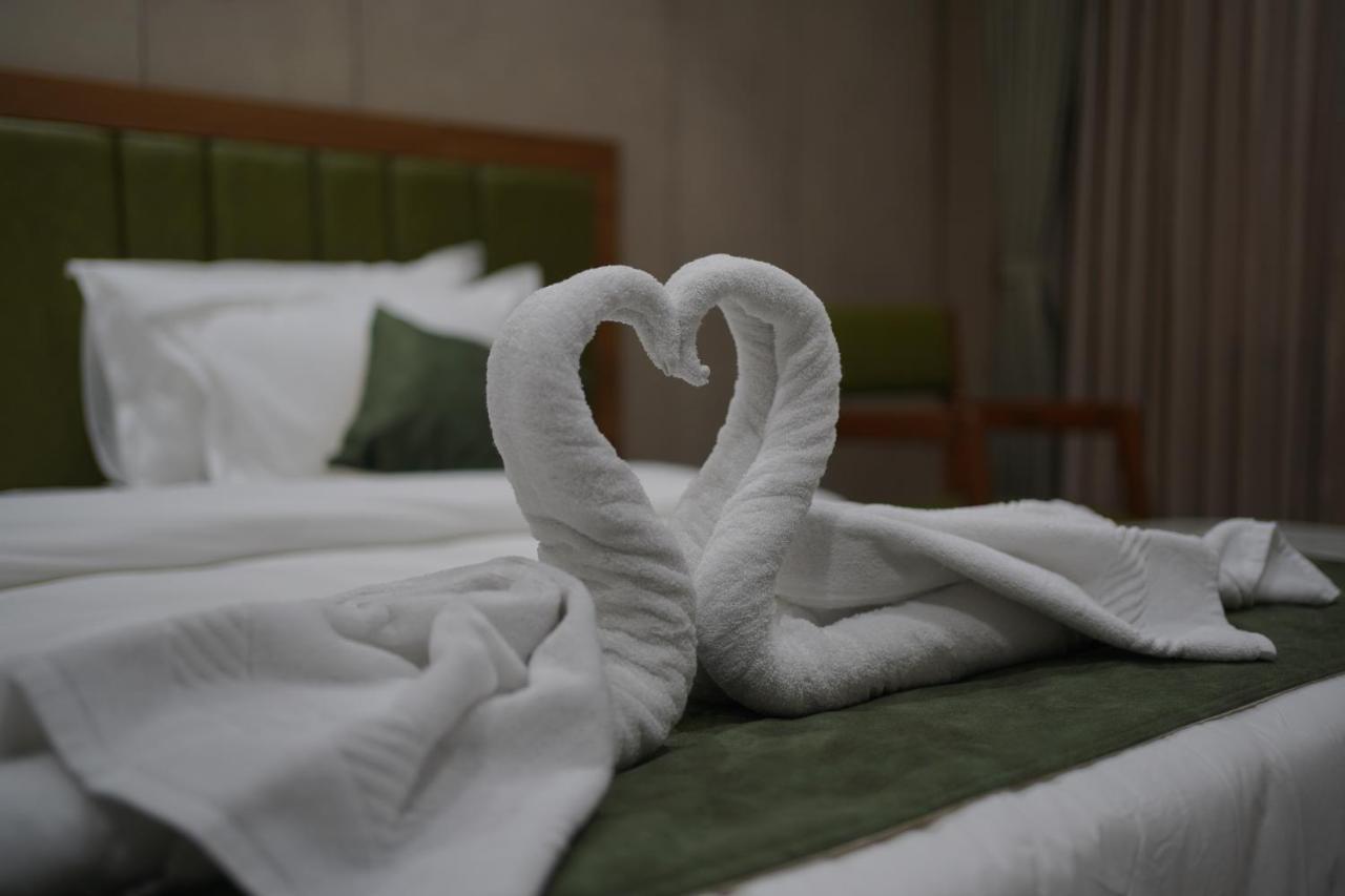 Hotel Stature Inn Kevadia Dış mekan fotoğraf