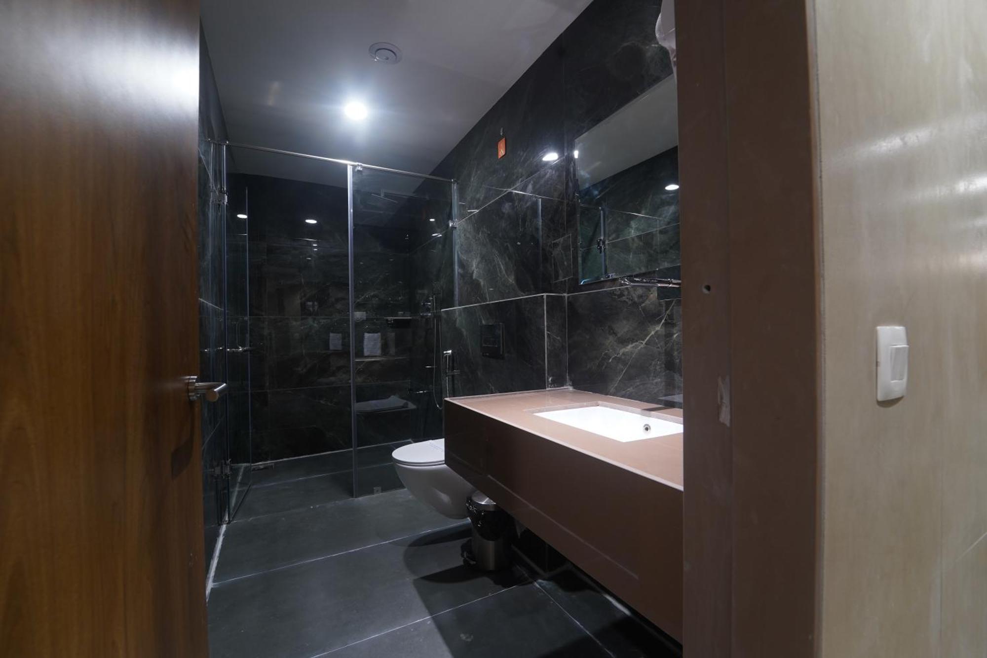 Hotel Stature Inn Kevadia Dış mekan fotoğraf