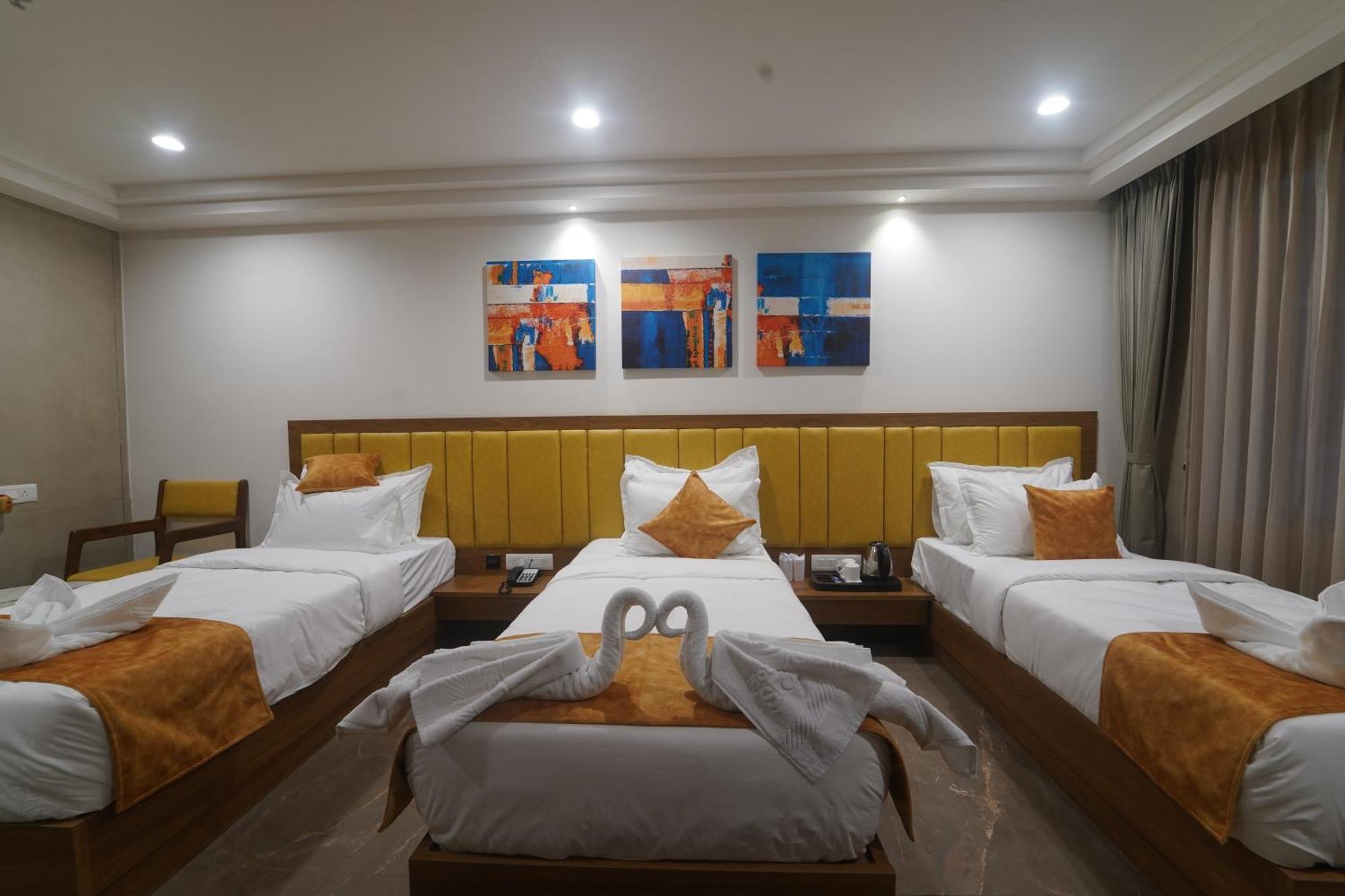 Hotel Stature Inn Kevadia Dış mekan fotoğraf